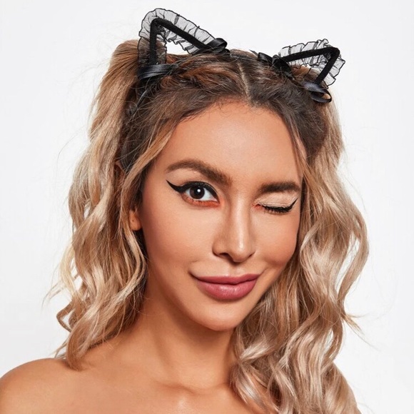 Black Mesh & Ribbon Cat Ears Headband - Picture 3 of 6